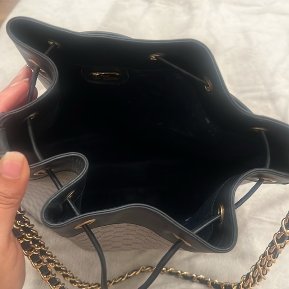 Vintage Gucci bucket - Picture 3 of 6